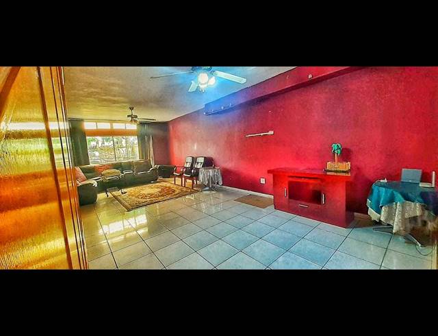 4 BEDROOM TOWNHOUSE FOR SALE IN POLOKWANE CENTRAL